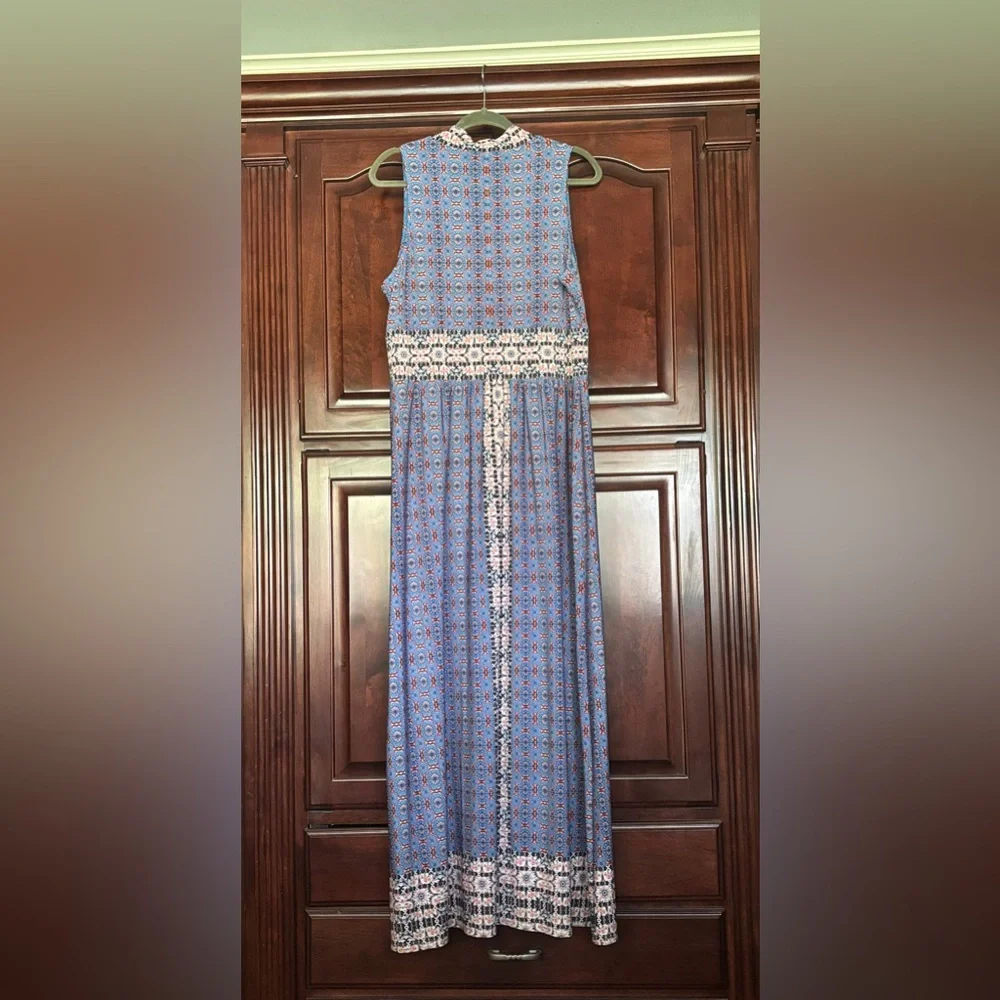 WISP brand size 16 long dress very flattering. - Picture 5 of 7